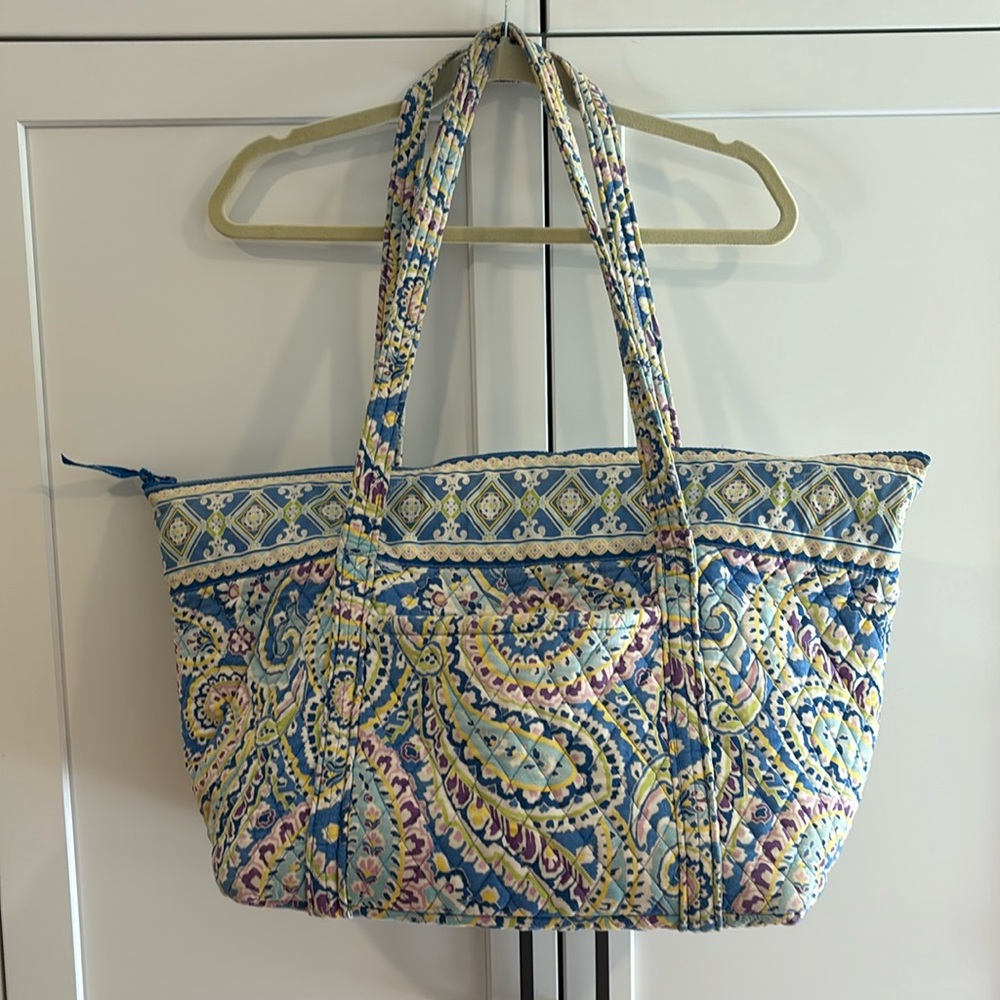 Vera BradleyRetired Capri Blue Village Medium Size Tote Bag.